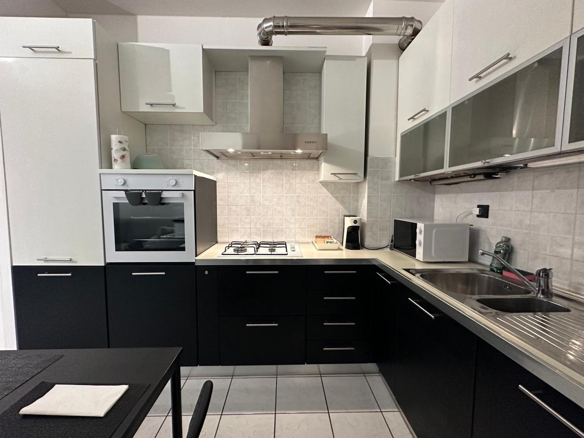 Bora Scura Apartment Trieste Bagian luar foto
